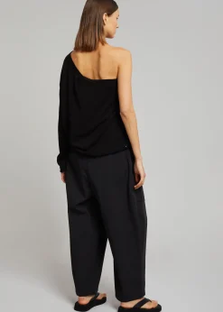 The Frankie Shop Bianca One Shoulder Loose Knit Top Black Clearance