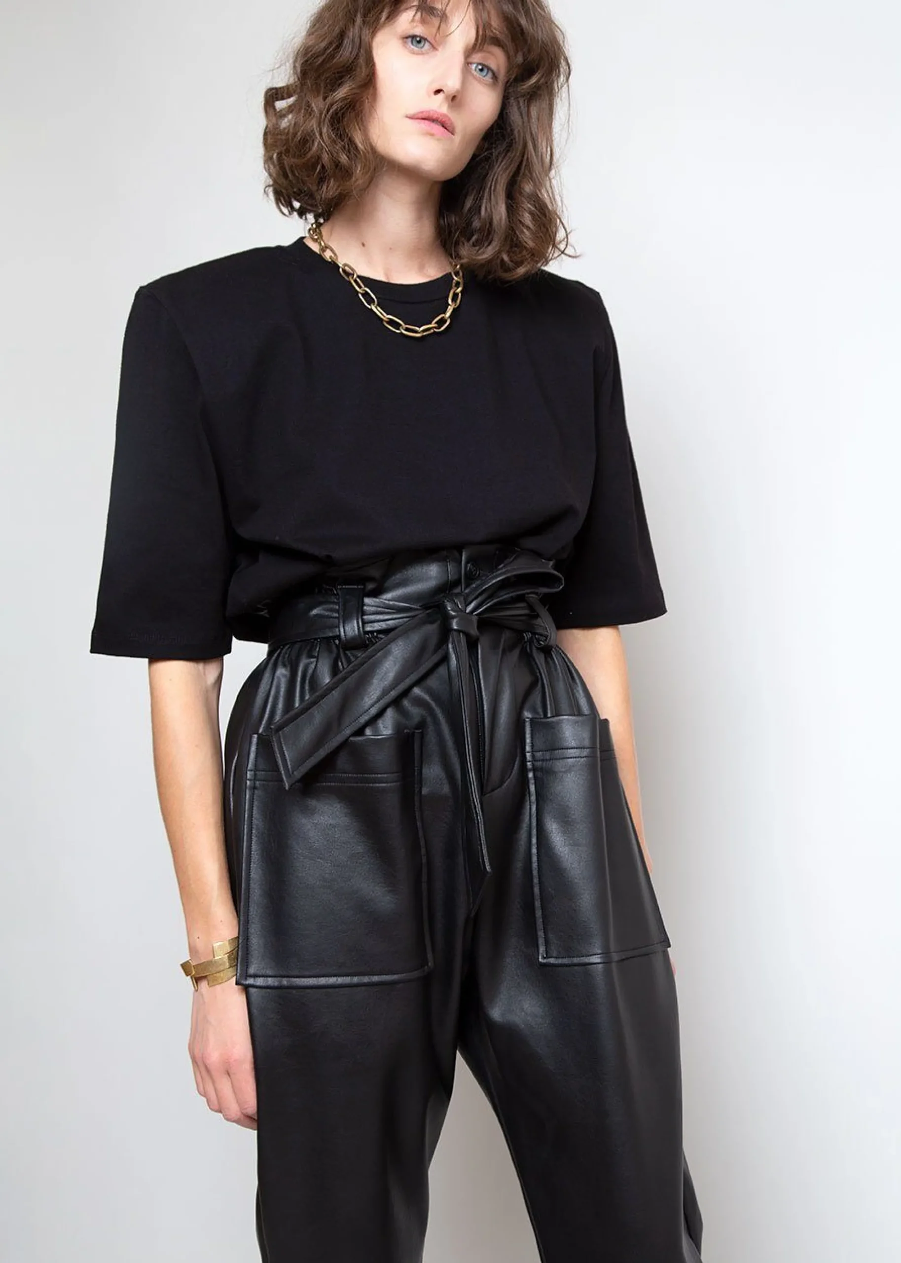 The Frankie Shop Carrington Padded Shoulder Tee Black