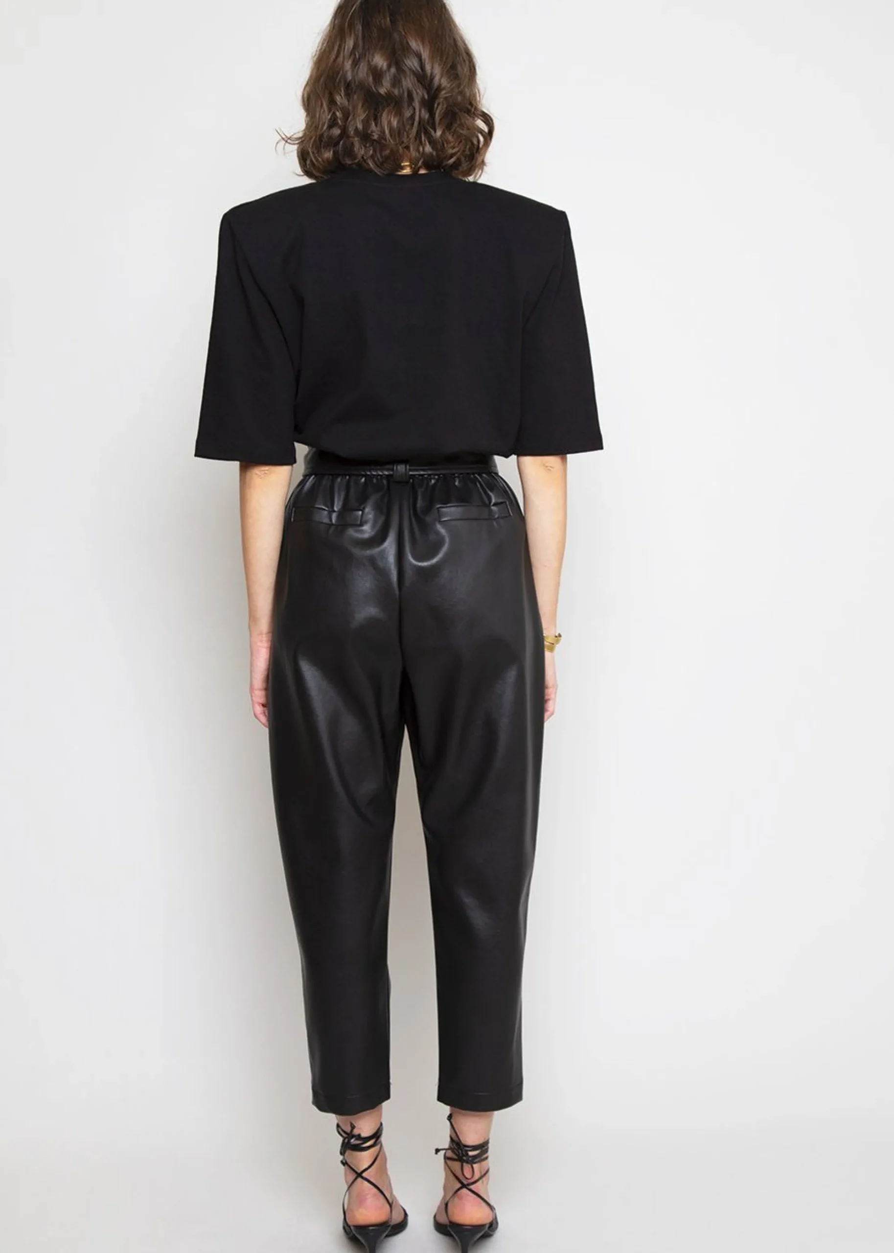 The Frankie Shop Carrington Padded Shoulder Tee Black