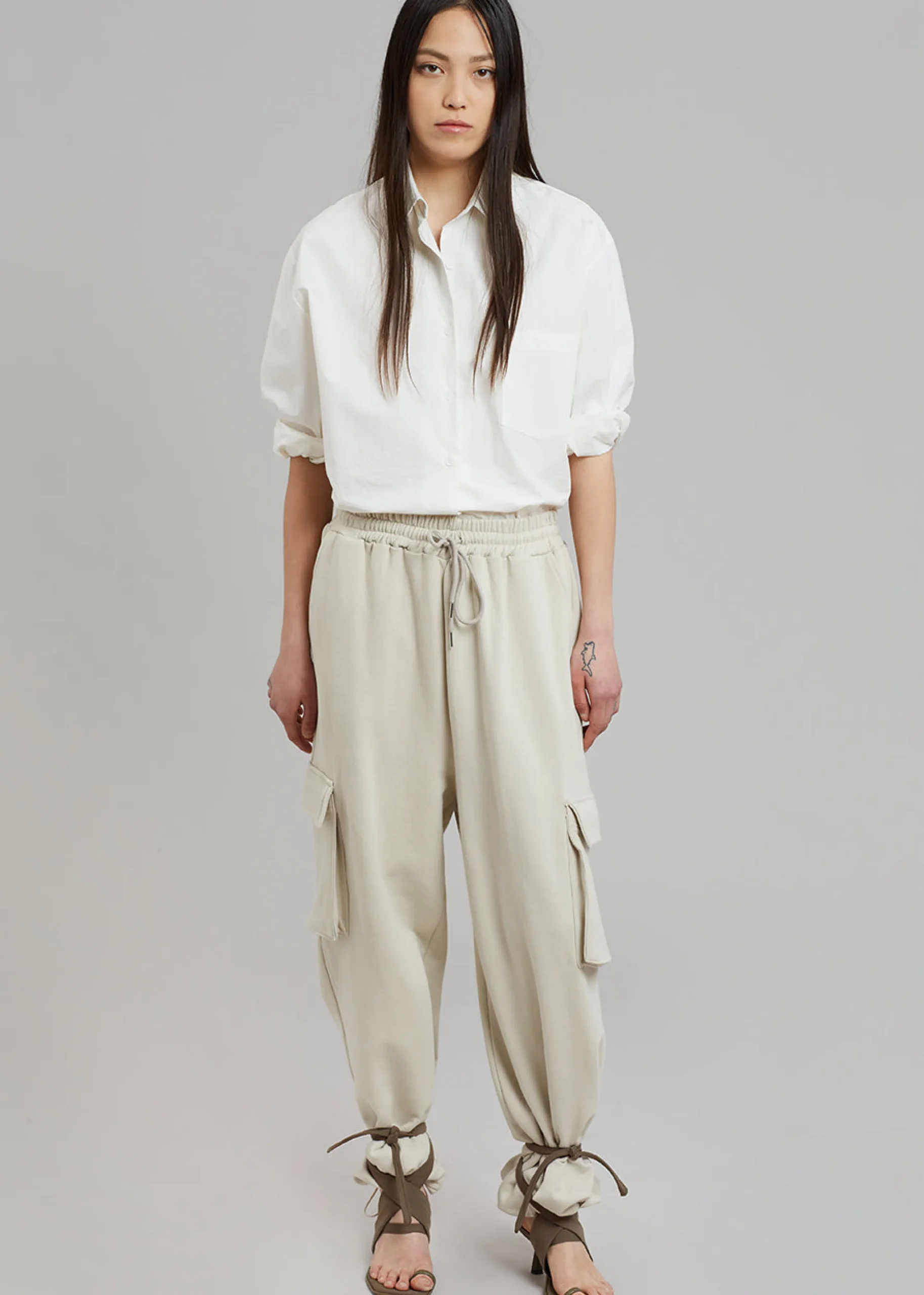 The Frankie Shop Chava Cargo Joggers Birch New
