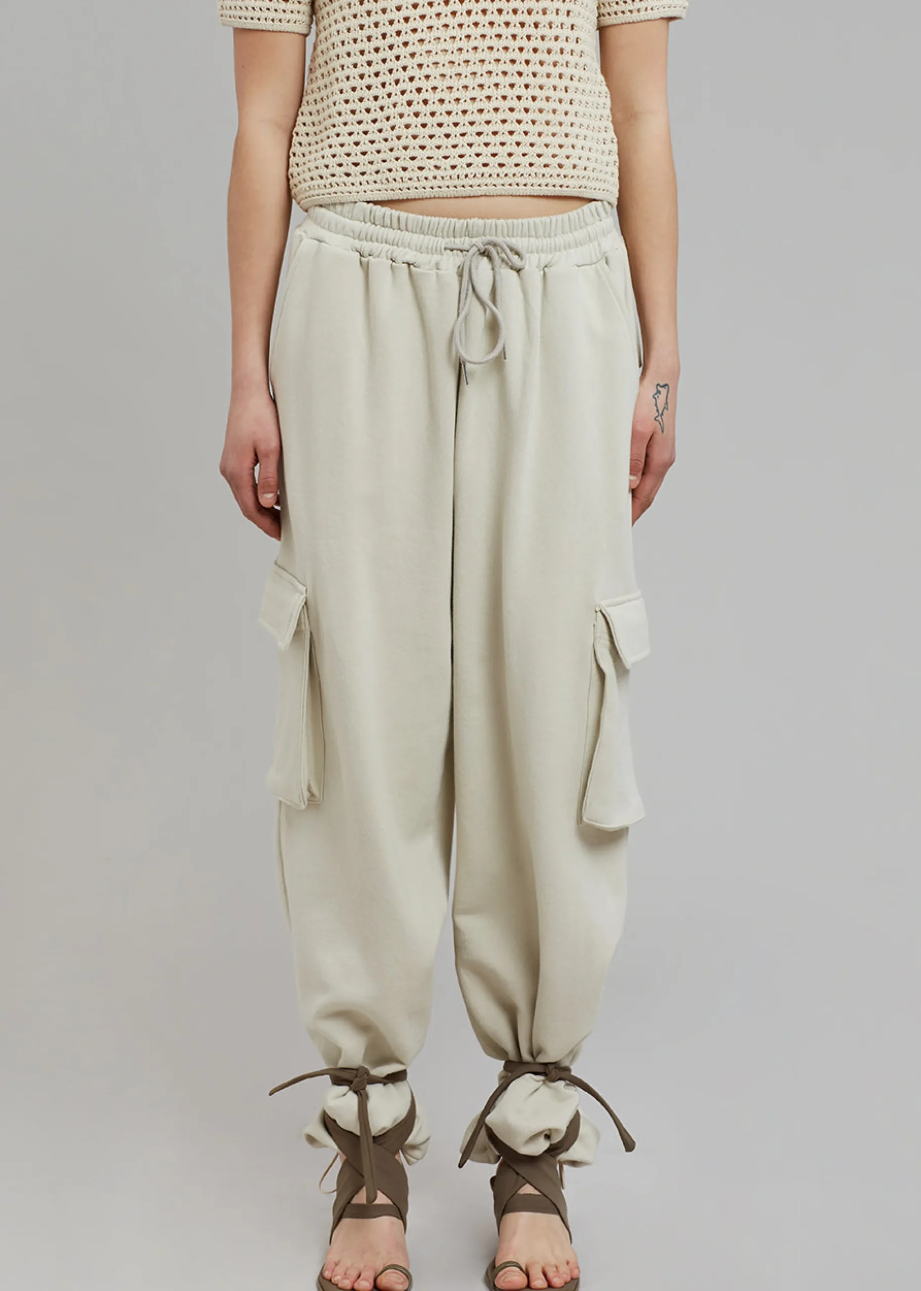 The Frankie Shop Chava Cargo Joggers Birch New