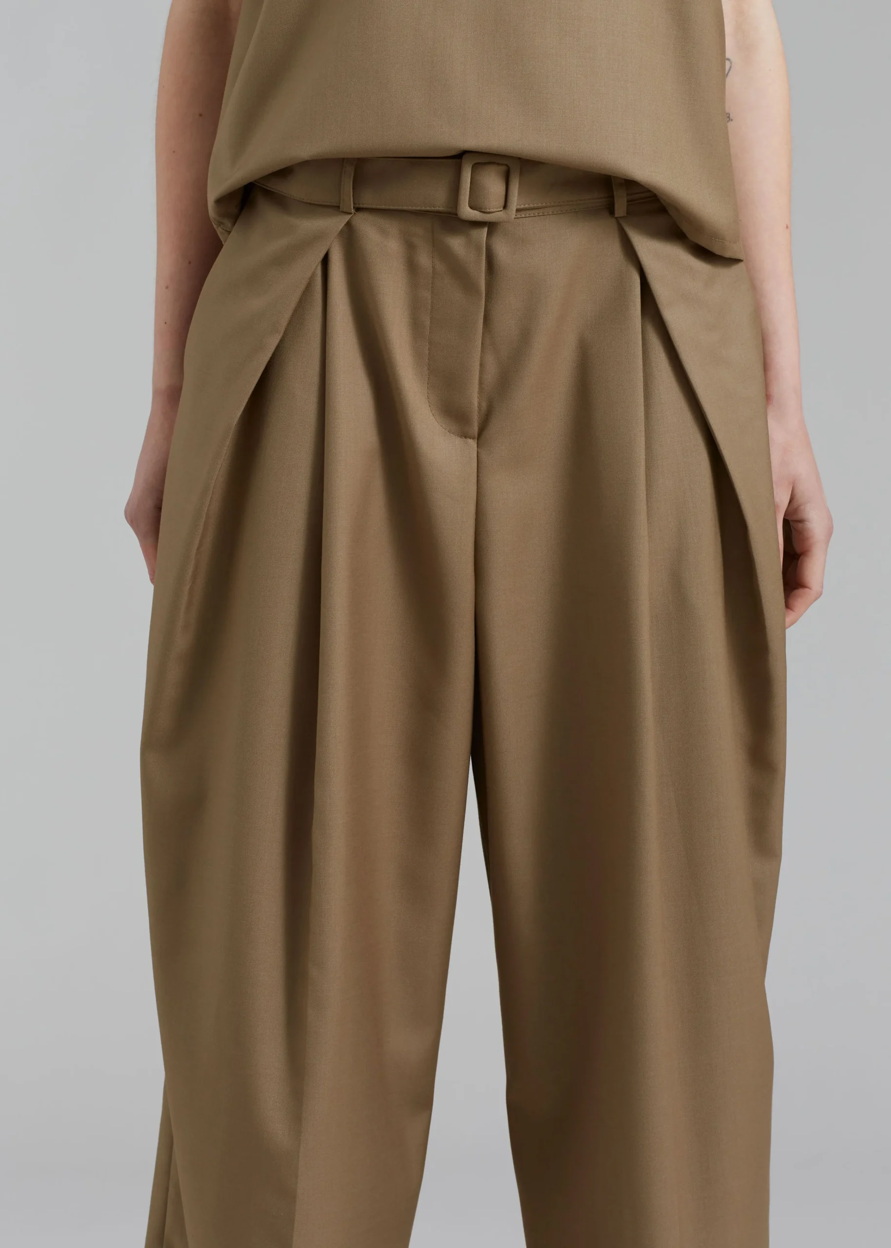The Frankie Shop Clay Belted Pants Desert Taupe Best