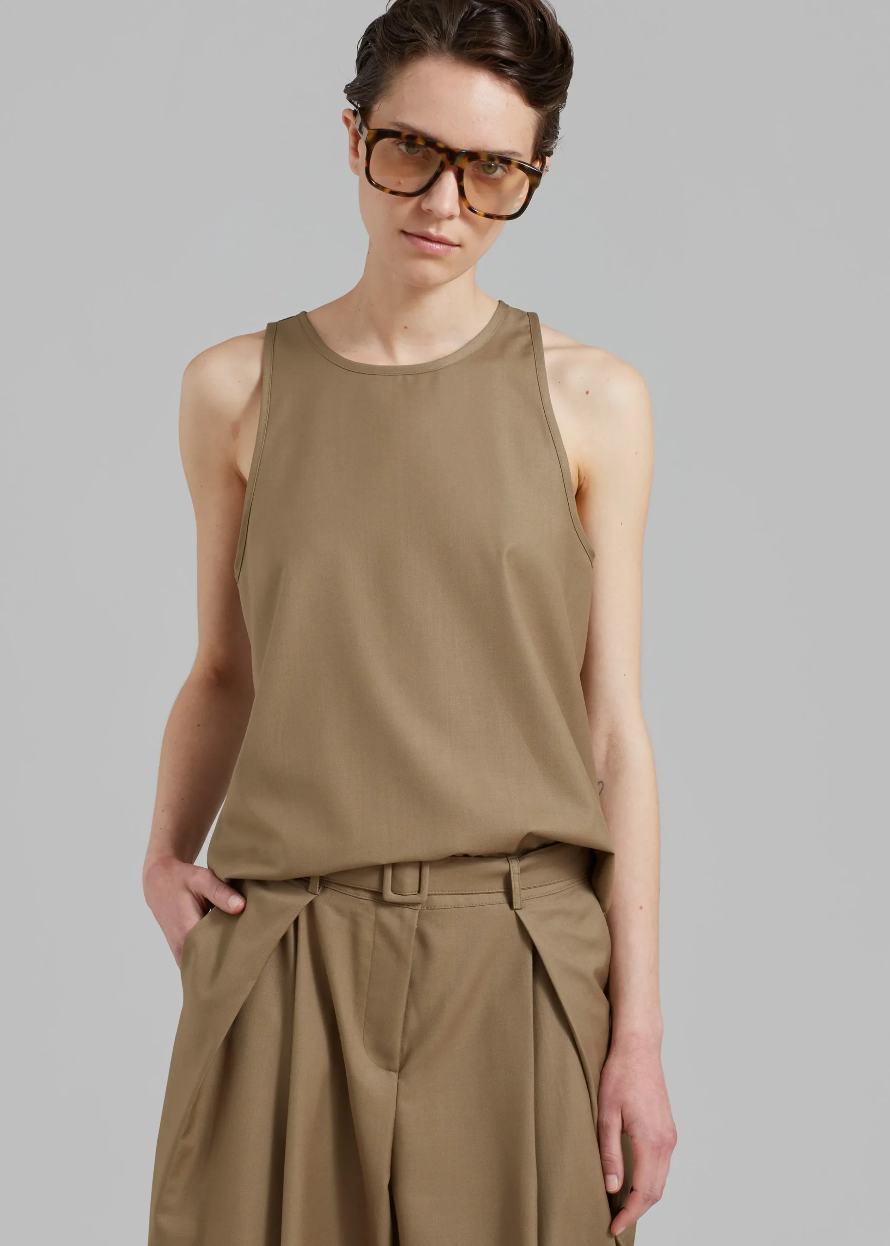 The Frankie Shop Clay Sleeveless Top Desert Taupe Hot