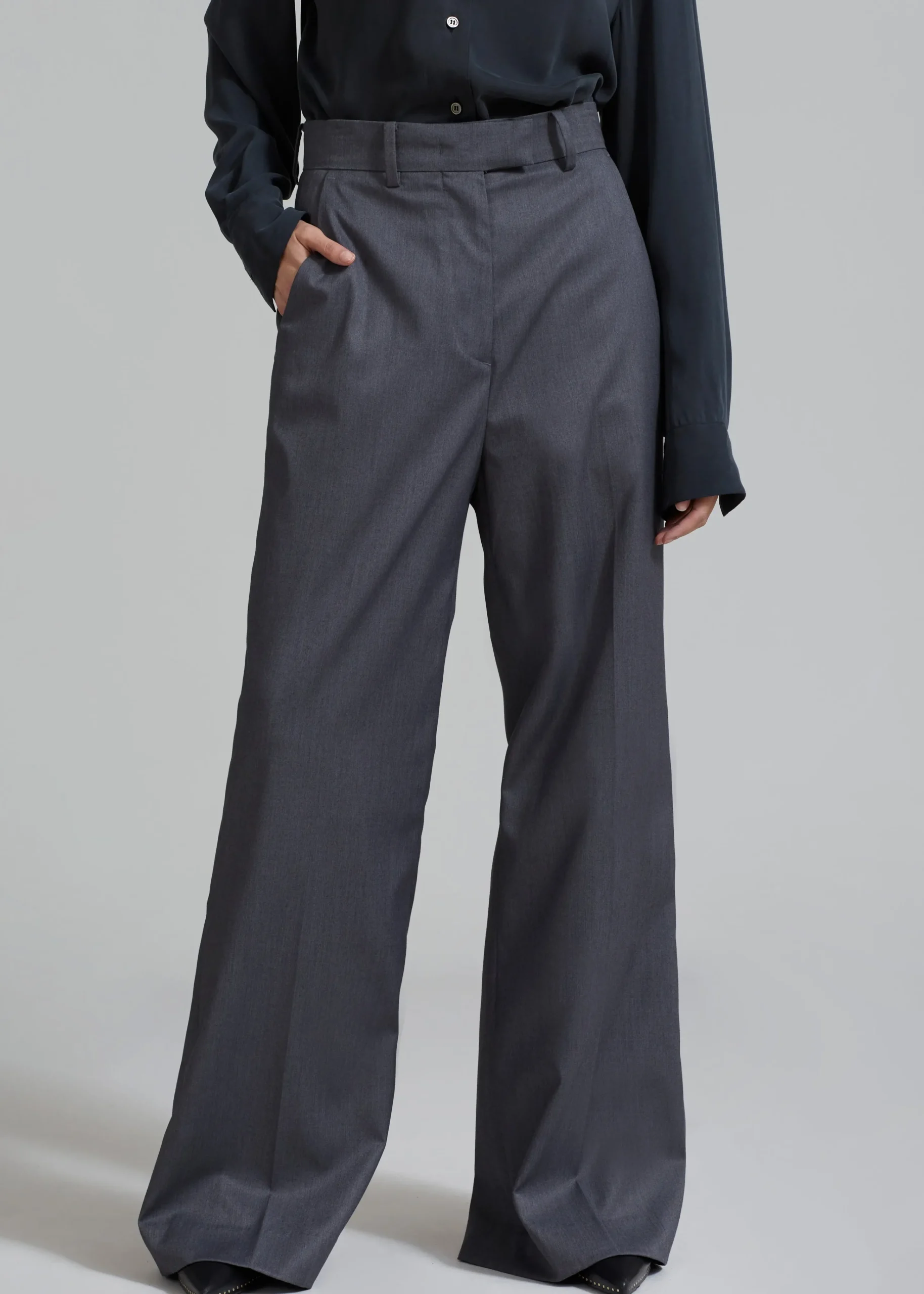 The Frankie Shop Daphne Wide Trousers Dark Grey