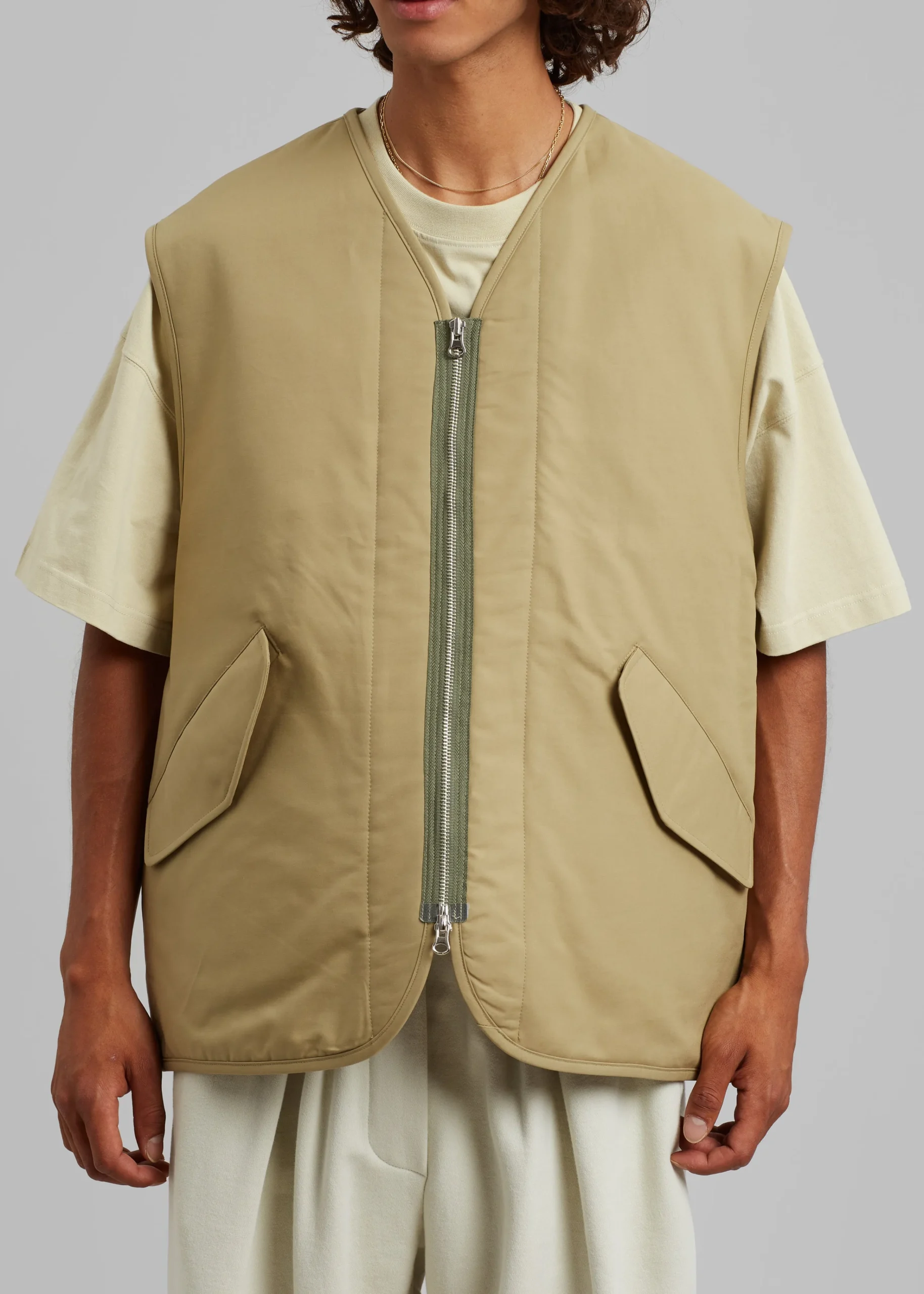 The Frankie Shop Devon Wide Zip Vest Pale Olive Online