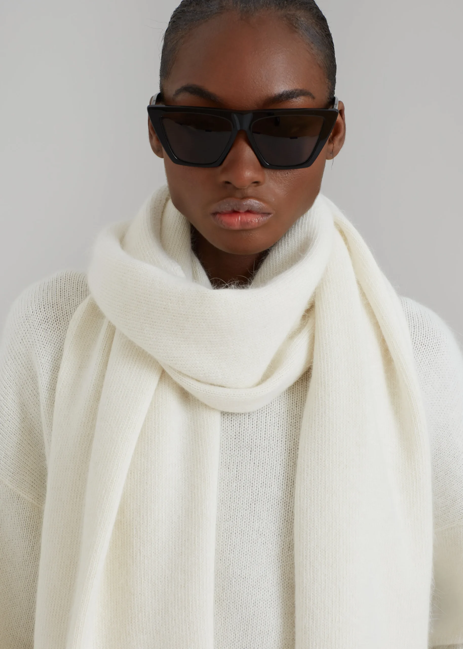 The Frankie Shop Dori Sweater & Scarf Set Cream Outlet