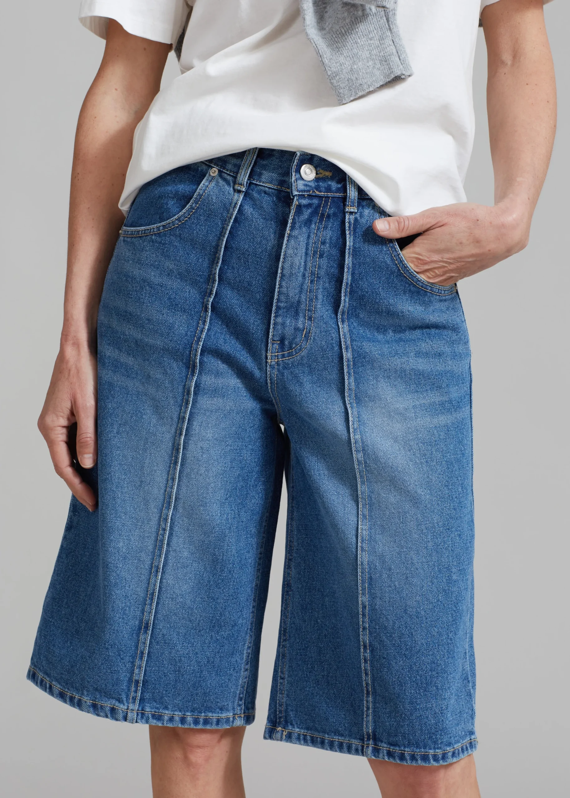 The Frankie Shop Elia Denim Bermuda Shorts Medium Wash Best