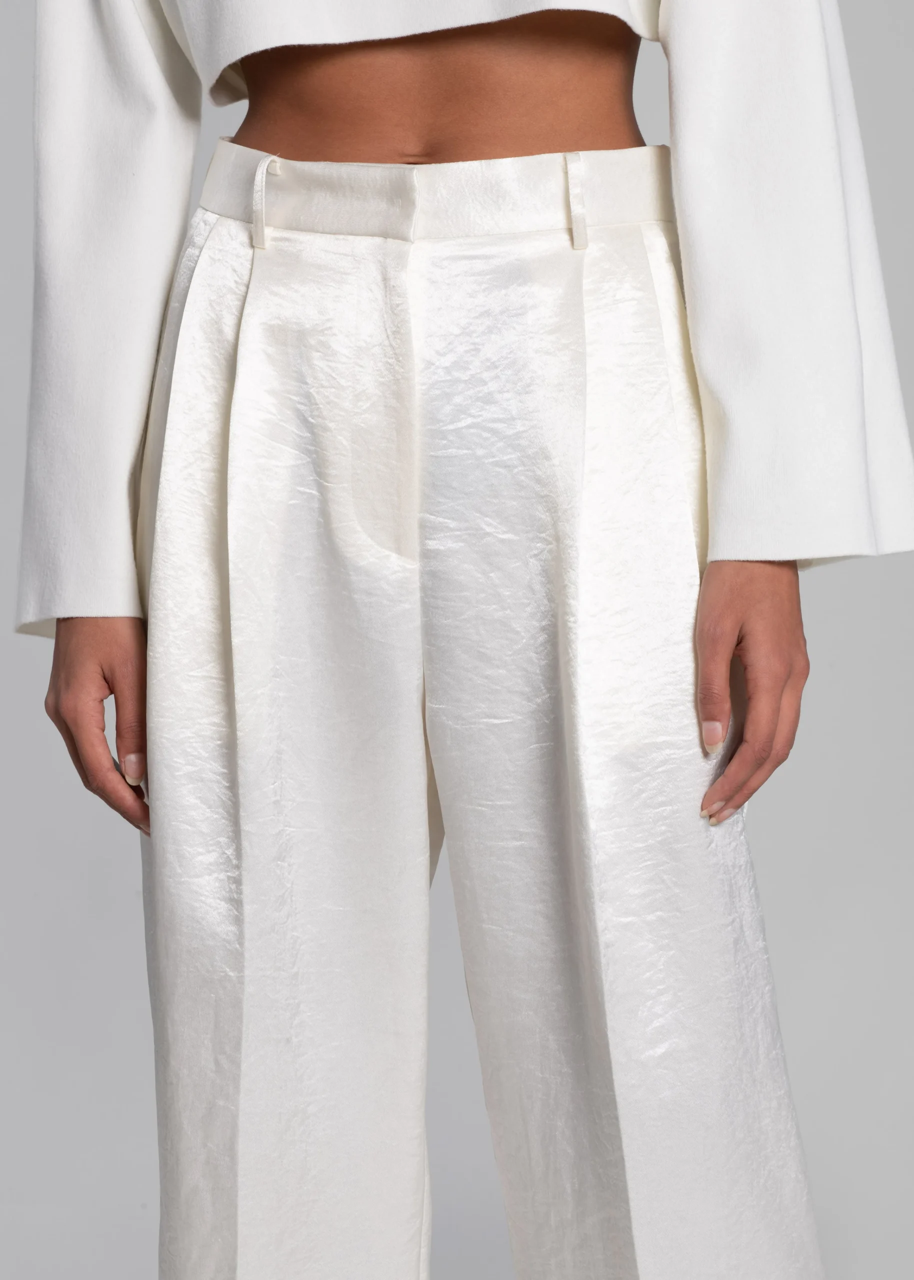 The Frankie Shop Elvira Pleated Trousers Ivory New