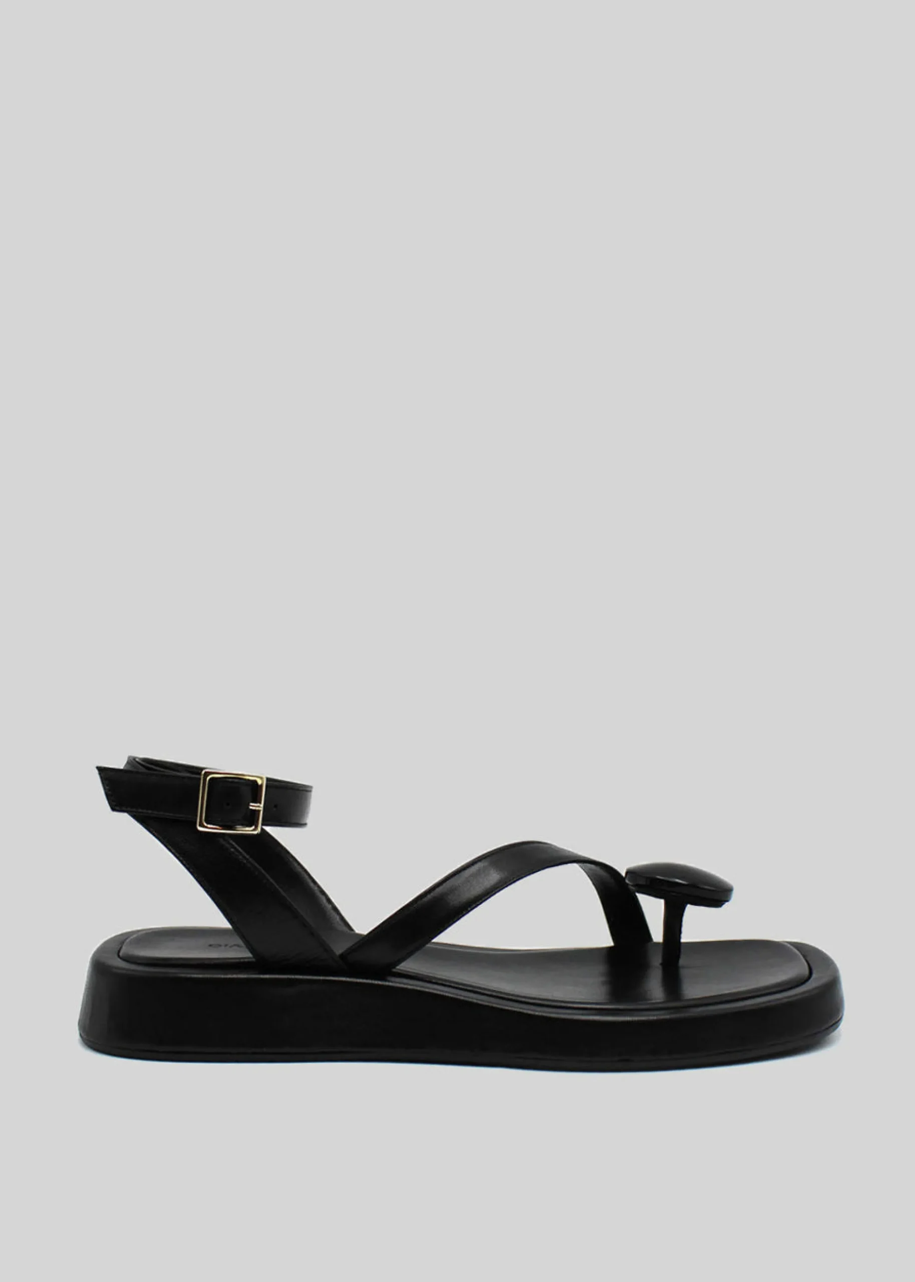 The Frankie Shop Gia X Rhw Rosie Flat Wrap Sandal Black Best