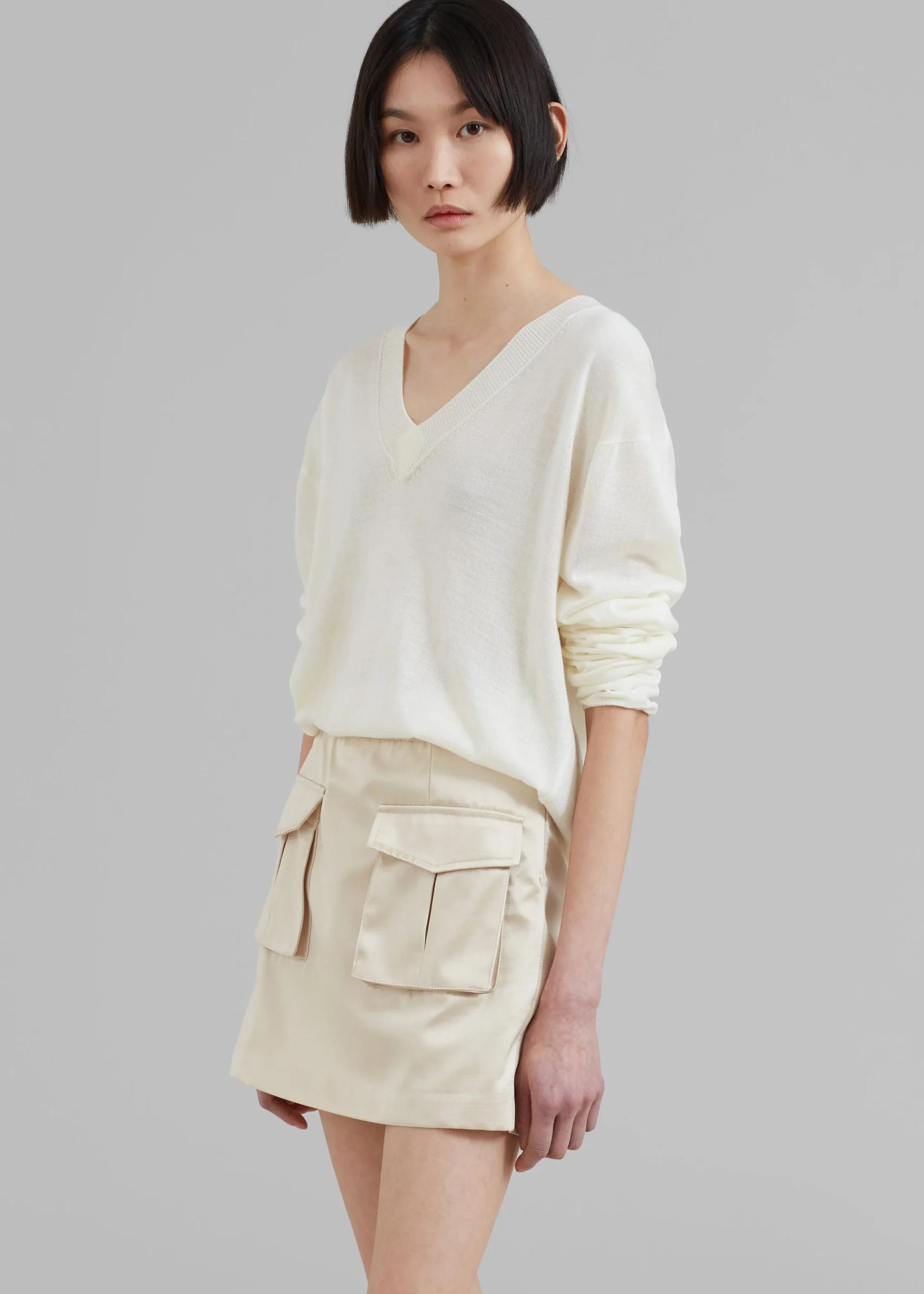 The Frankie Shop Hudson Satin Cargo Skirt Beige Outlet