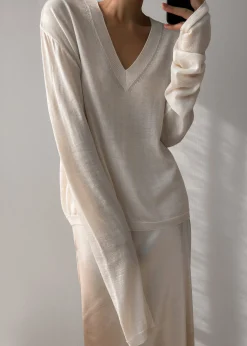 The Frankie Shop Juro V-Neck Knit Cream