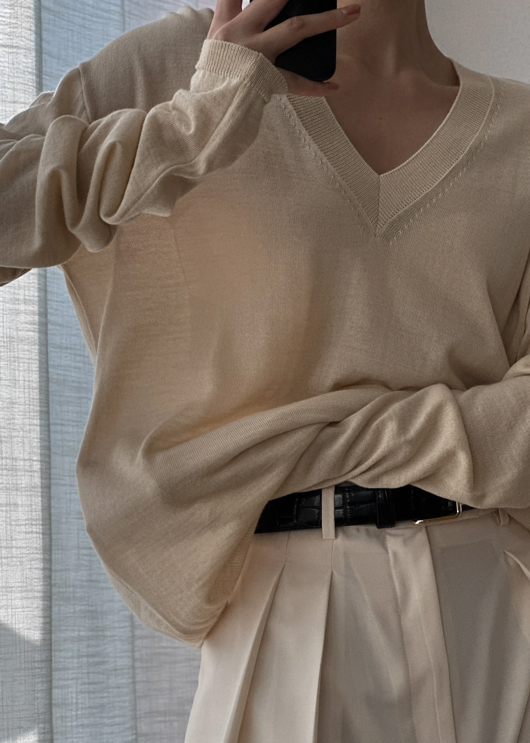 The Frankie Shop Juro V-Neck Knit Butter Hot