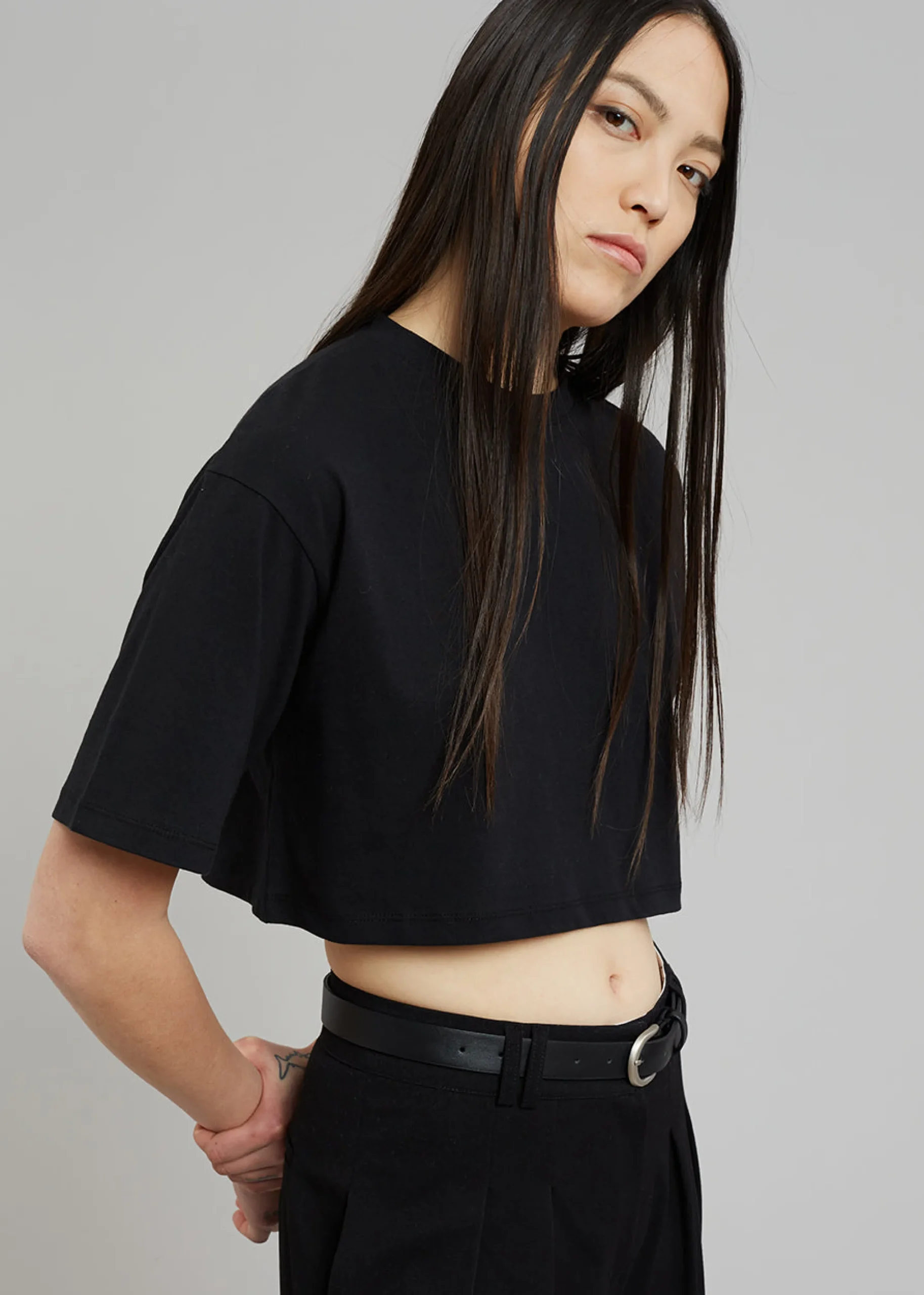 The Frankie Shop Karina Cropped T-Shirt Black