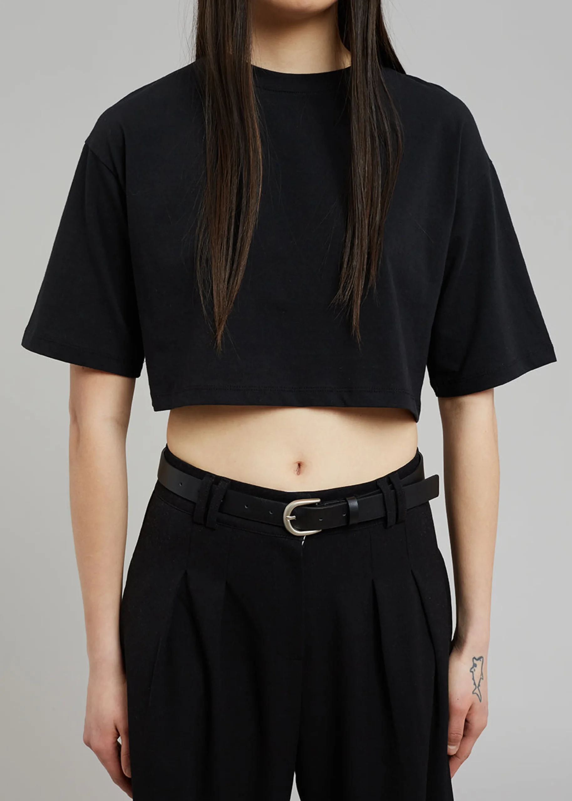 The Frankie Shop Karina Cropped T-Shirt Black
