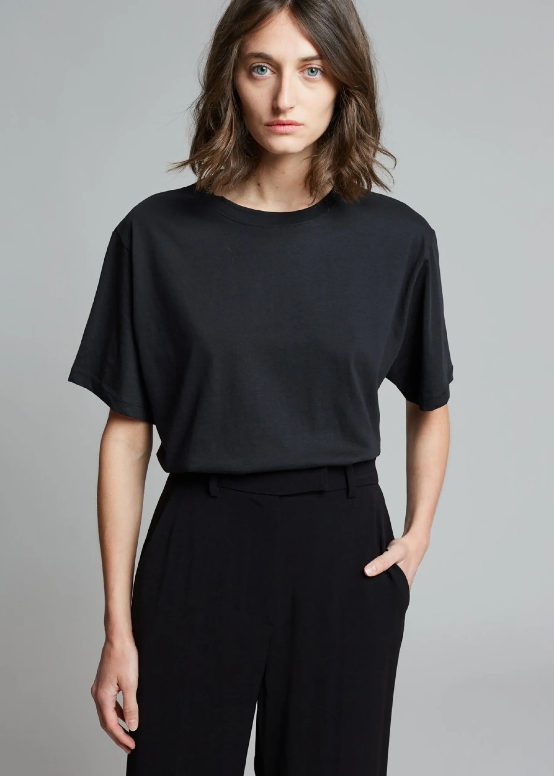 The Frankie Shop Lilou Simple Tee Black