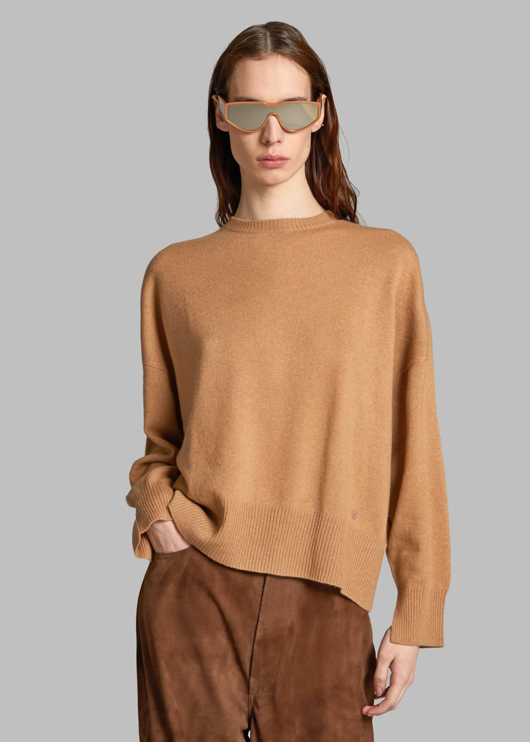 The Frankie Shop Loulou Studio Anaa Cashmere Sweater Camel Sale