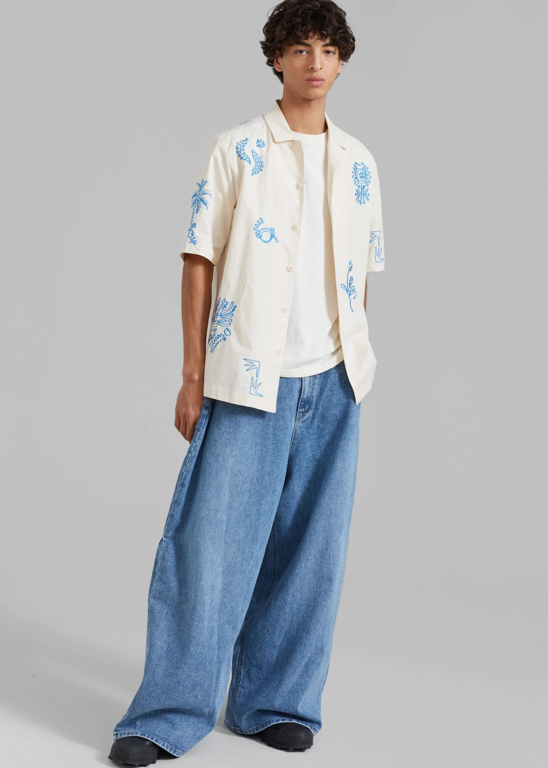 The Frankie Shop Nanushka Bodil Camp Shirt Creme Hot