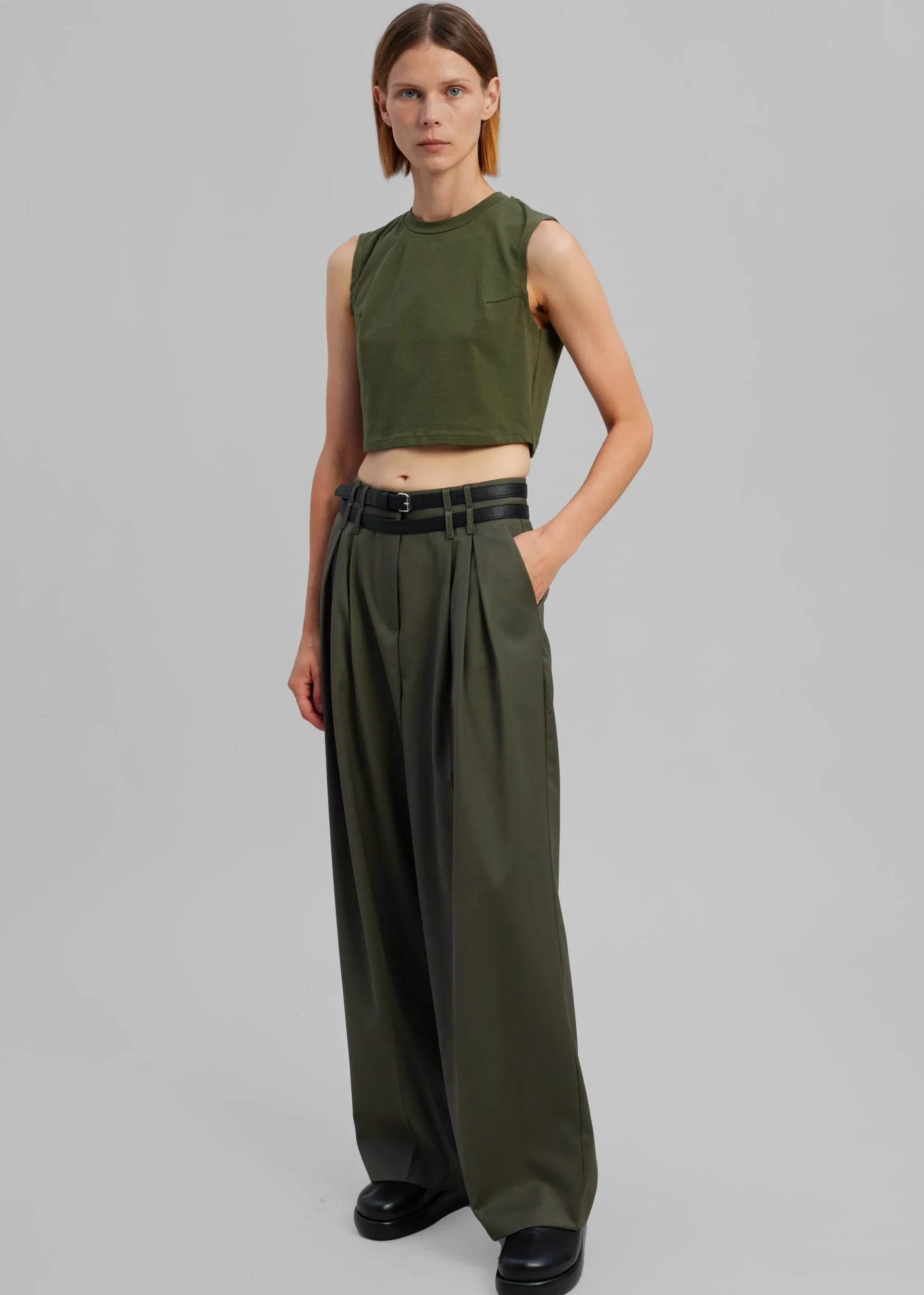The Frankie Shop Nellie Belted Pleated Pants Olive Outlet