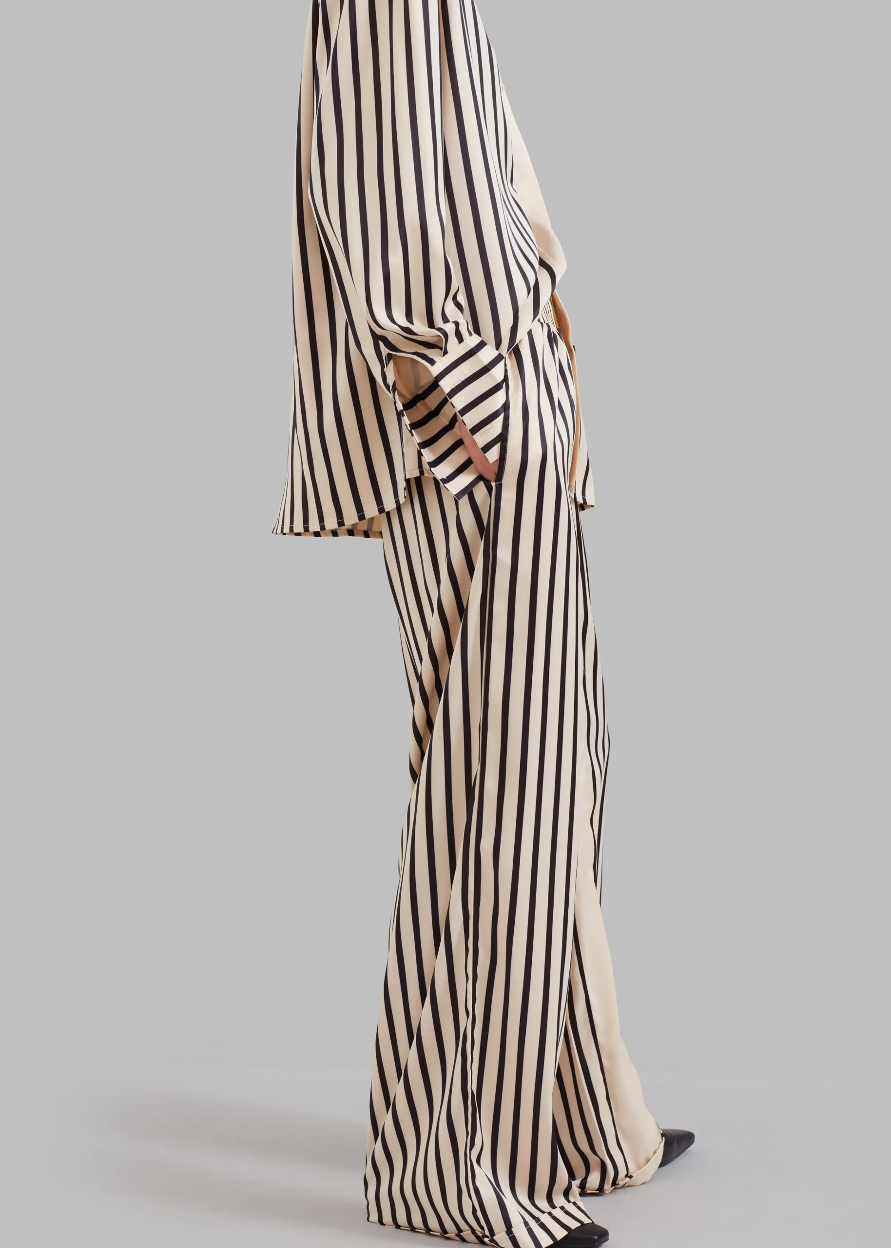 The Frankie Shop Solaqua The Resort Pant Ecru With Black Stripes Best