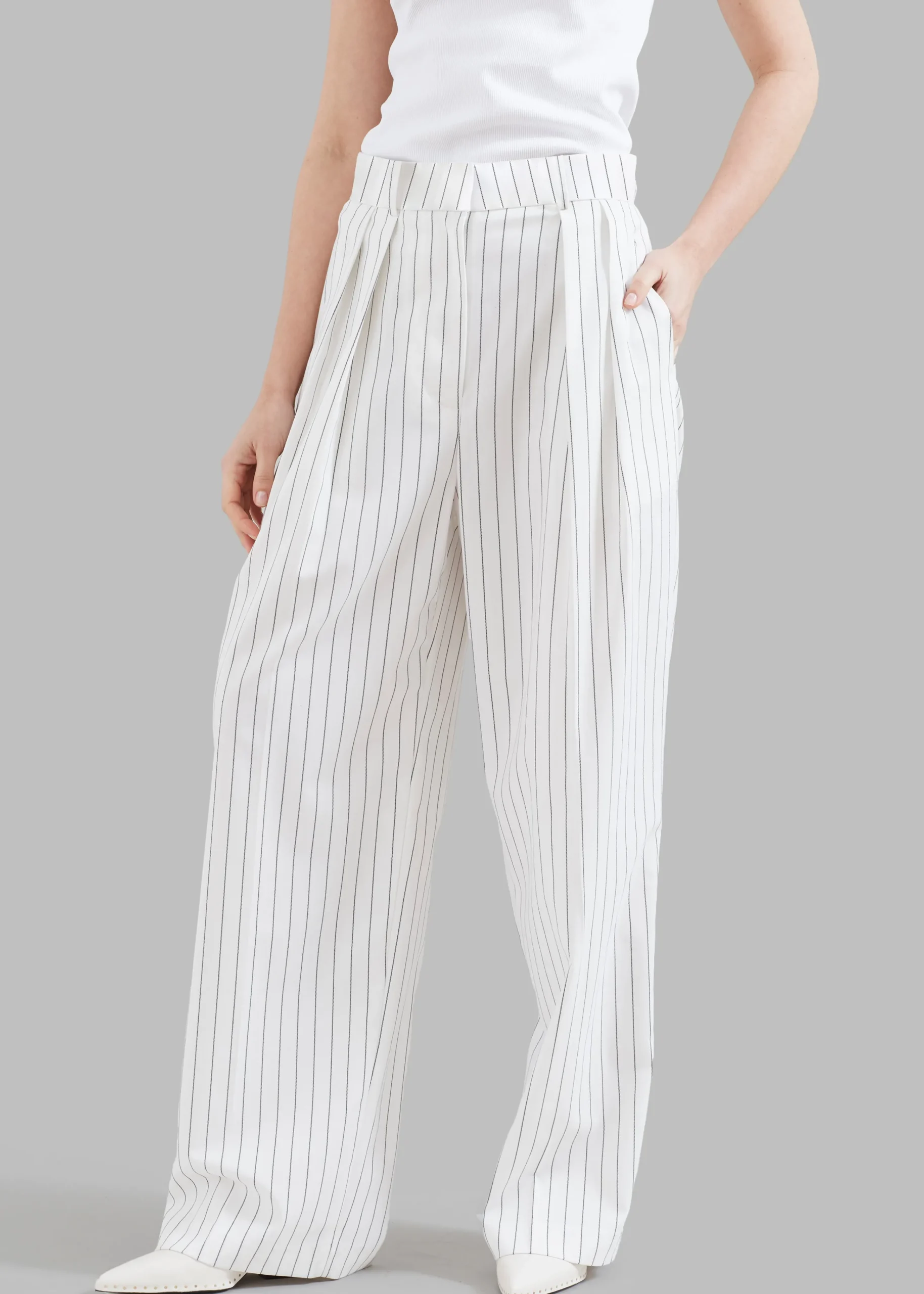 The Frankie Shop Tansy Fluid Pleated Trousers White Hot