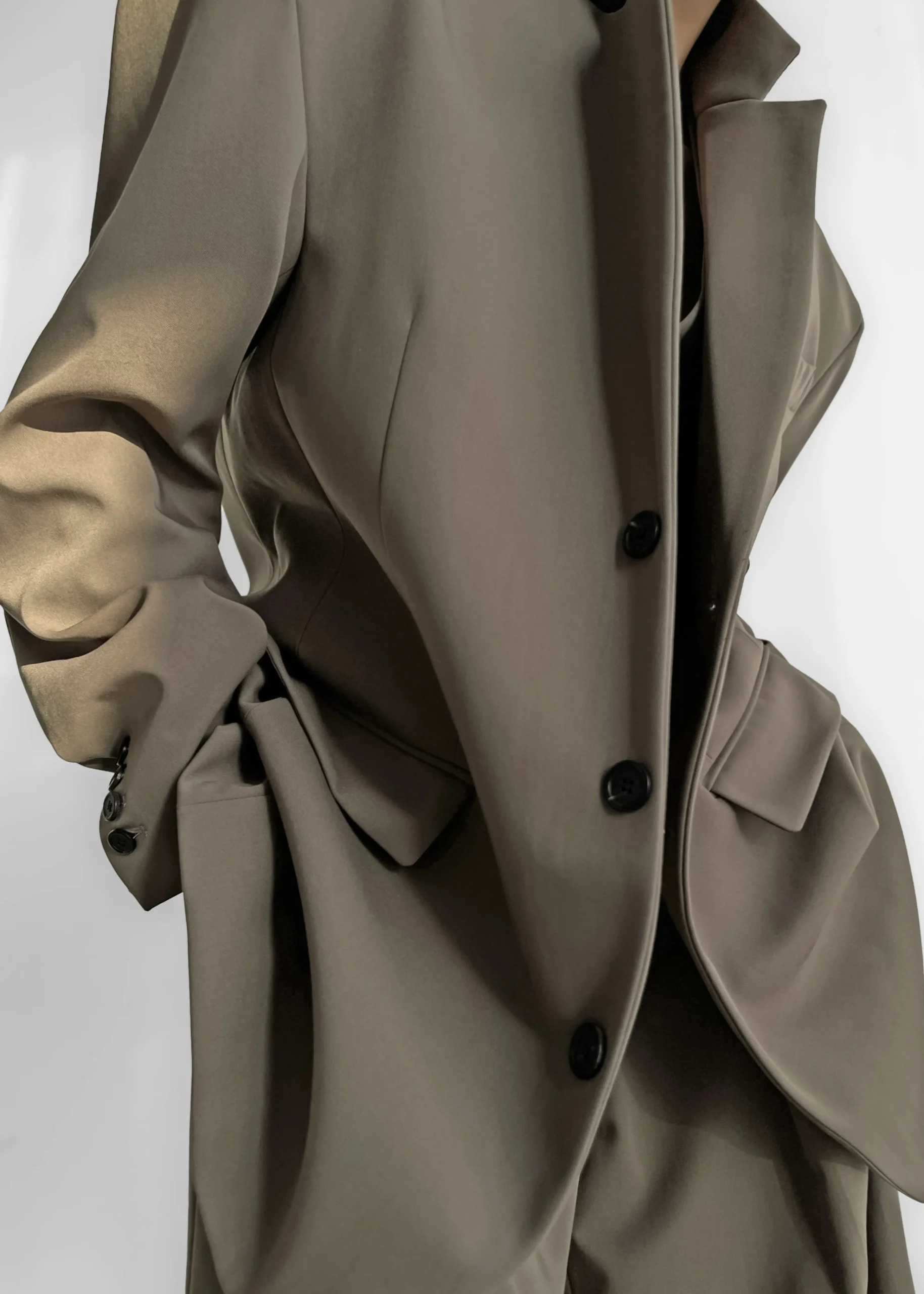 The Frankie Shop Tansy Oversized Blazer Olive