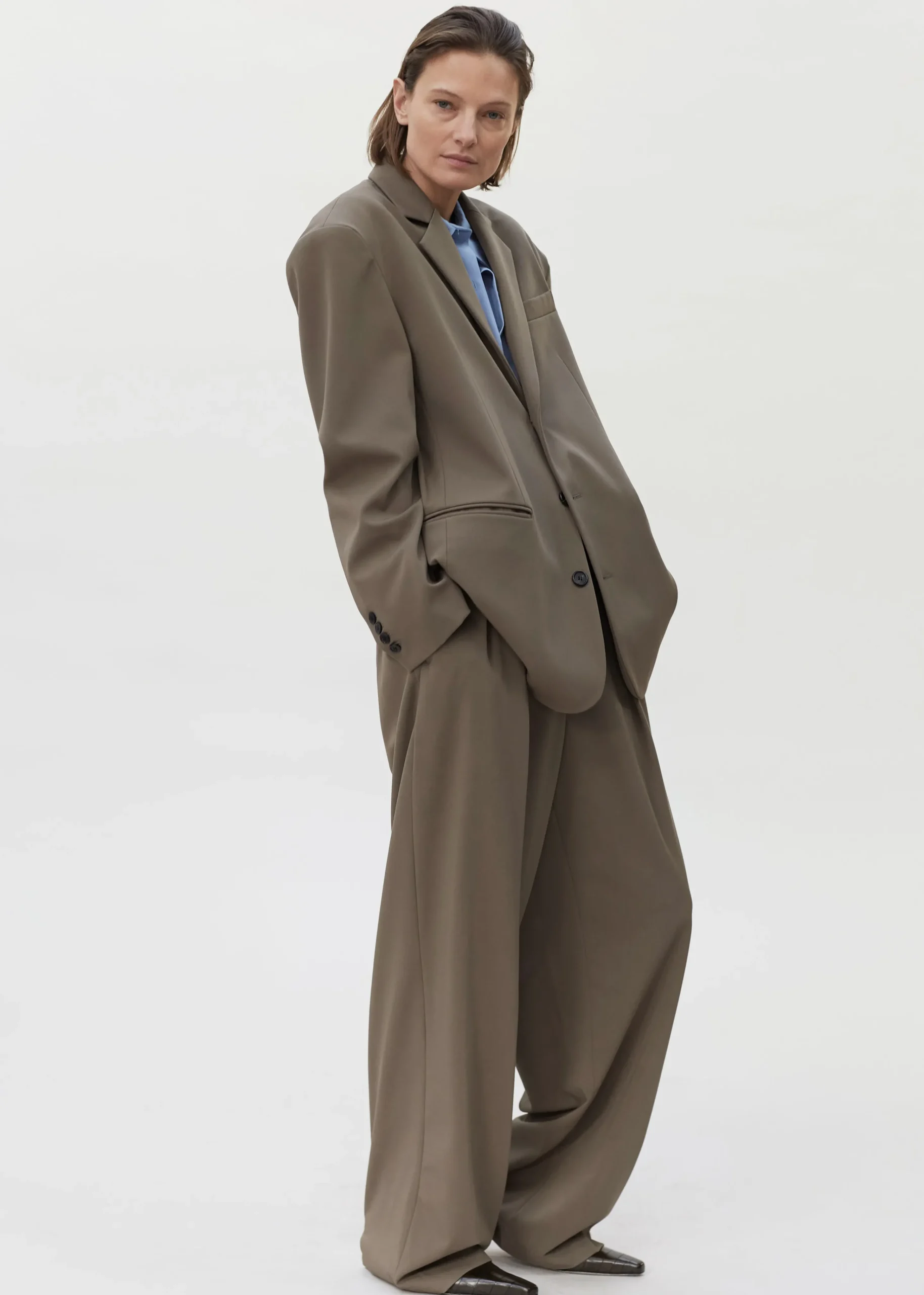 The Frankie Shop Tansy Oversized Blazer Olive