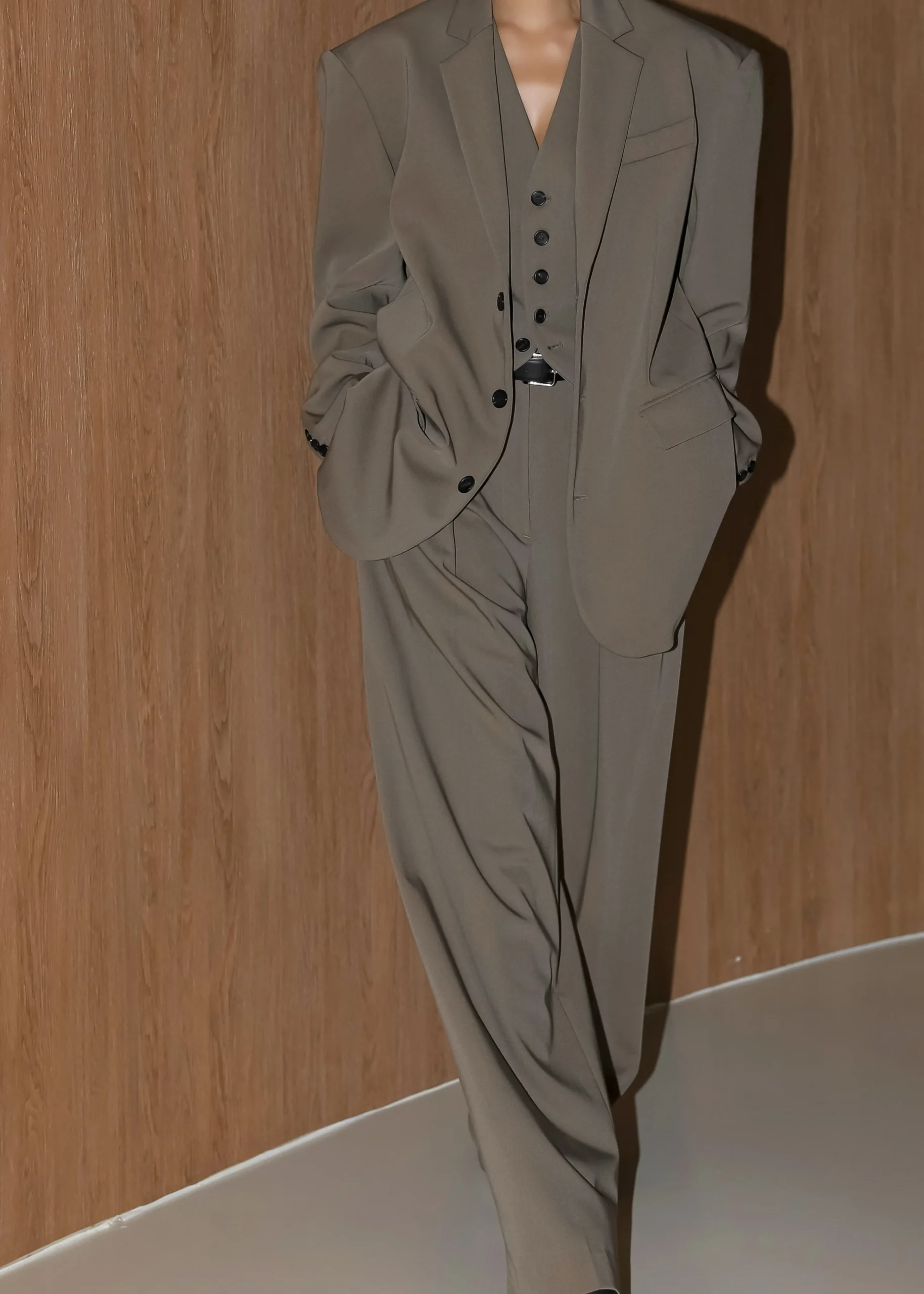 The Frankie Shop Tansy Oversized Blazer Olive