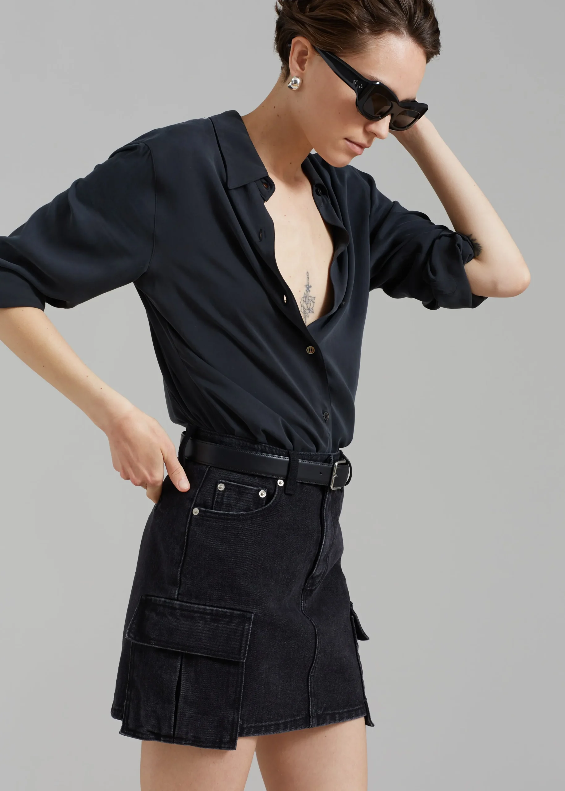 The Frankie Shop Taylor Denim Cargo Skirt Faded Black Wash Sale