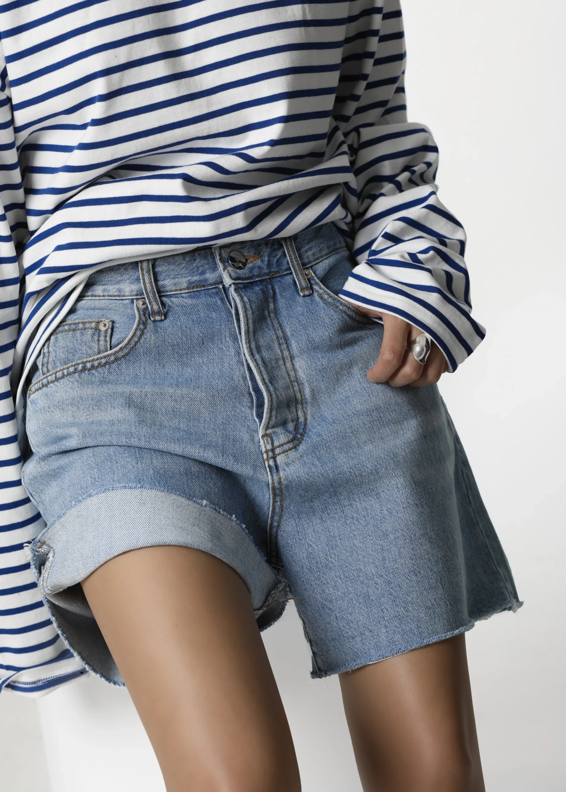 The Frankie Shop Twila Denim Shorts Worn Wash New