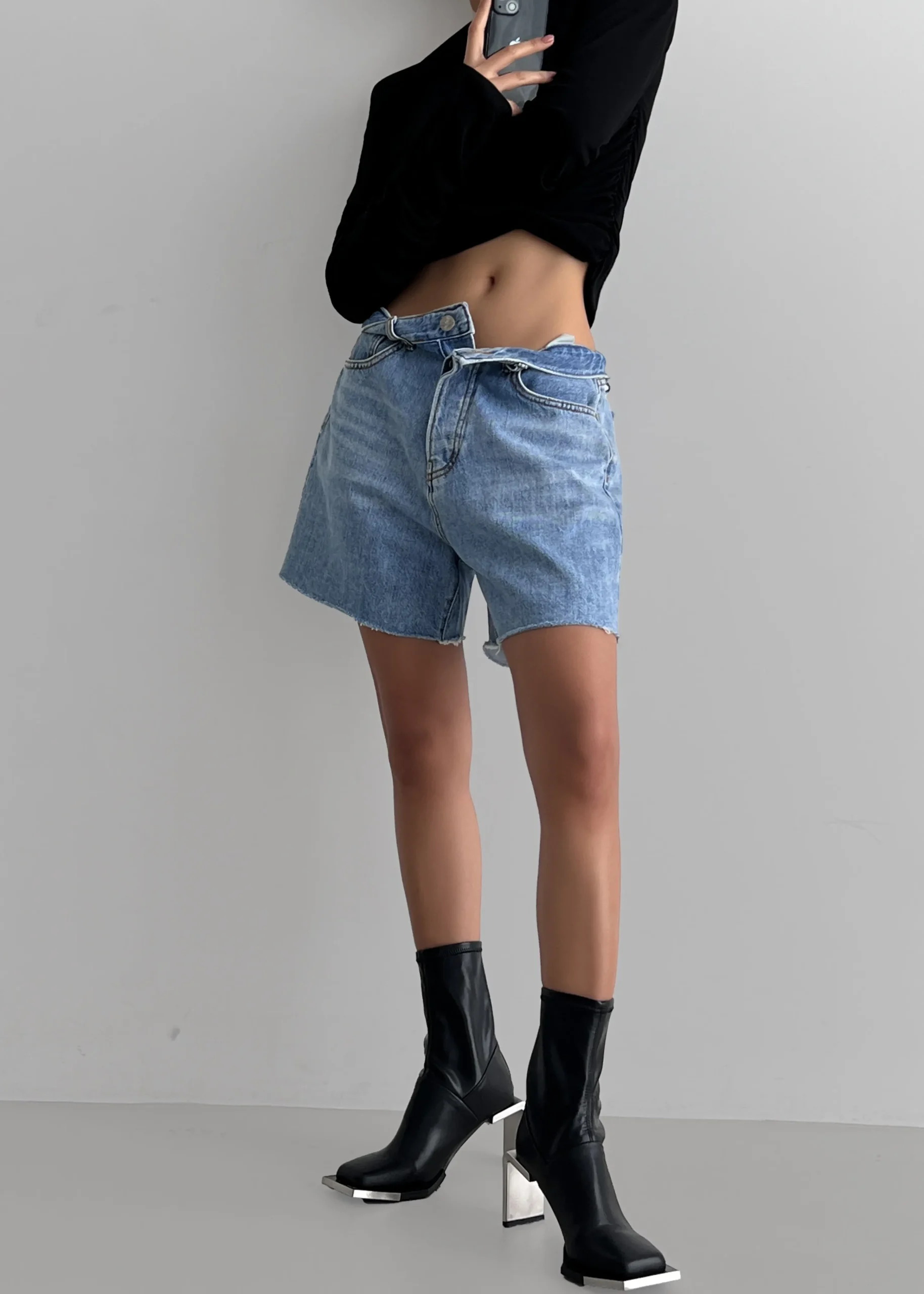 The Frankie Shop Twila Denim Shorts Worn Wash New