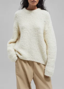 The Frankie Shop Vilo Boucle Sweater Cream Hot