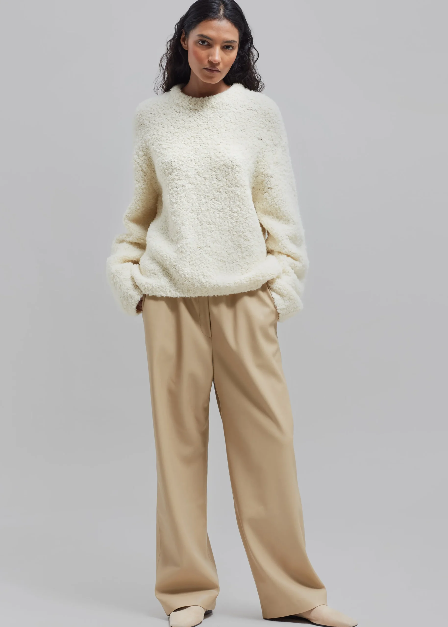 The Frankie Shop Vilo Boucle Sweater Cream Hot